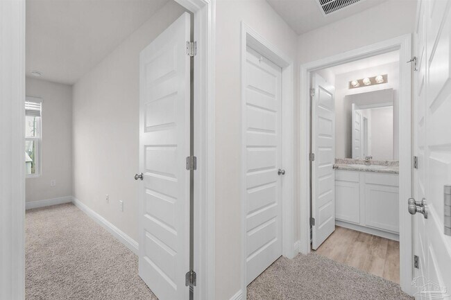 Building Photo - 6316 Grove Park Dr