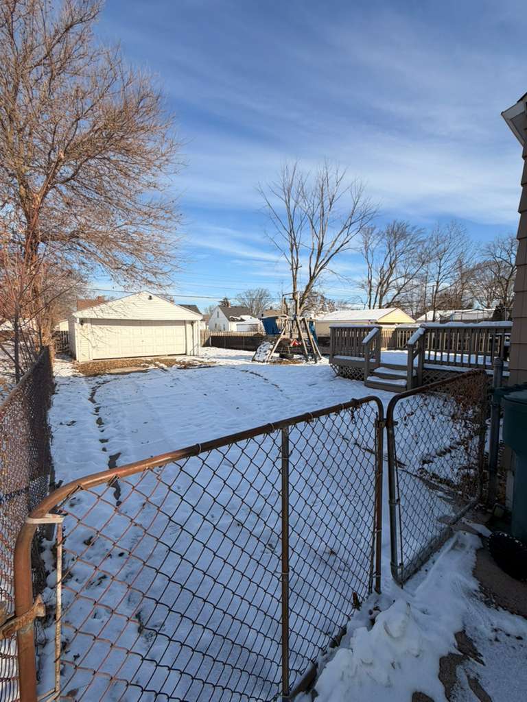 Building Photo - 24800 Dunning St