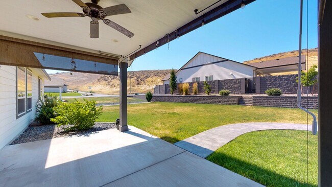 Building Photo - 3 Bedroom, 2 Bath Home in Richland