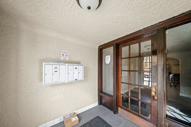 Building Photo - 230 Elmwood-2S