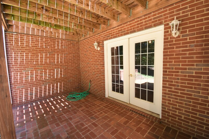 Building Photo - 19495 Briar Patch Dr