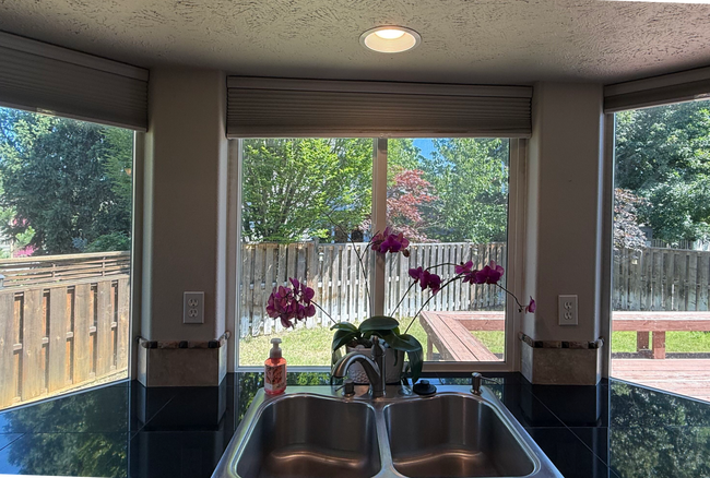 Building Photo - Beautiful 4 Bed, 3.5 Bath Home in Eagle Ridge