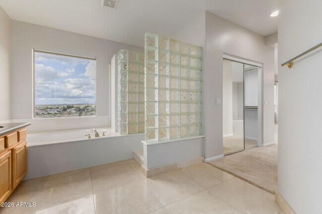 Building Photo - 10872 E Raintree Dr