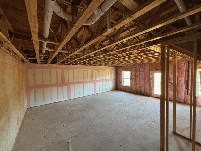 Building Photo - 155 Chase Xing