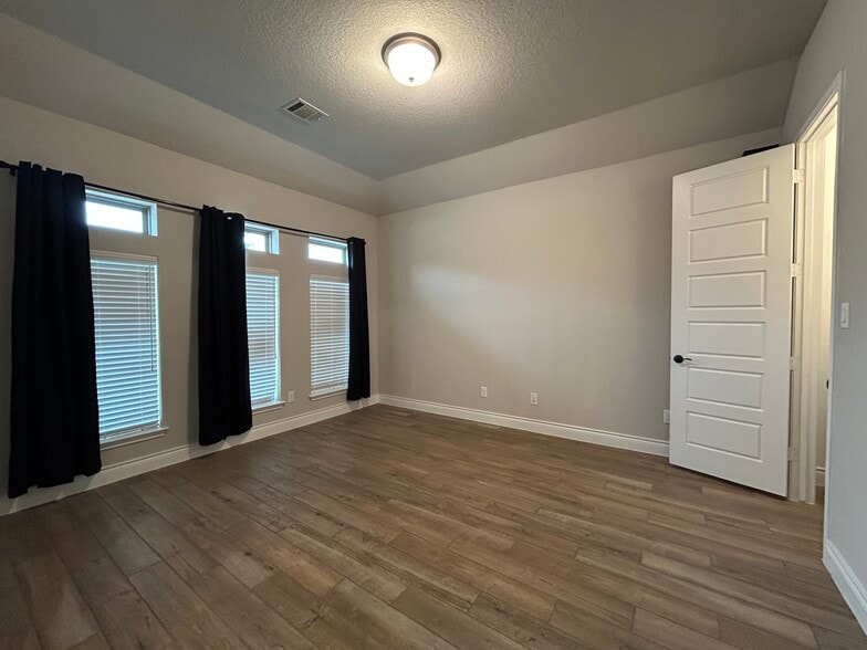 Building Photo - 14081 May Mist