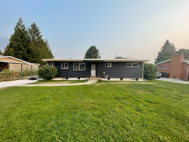 Building Photo - 548 E 3400 N