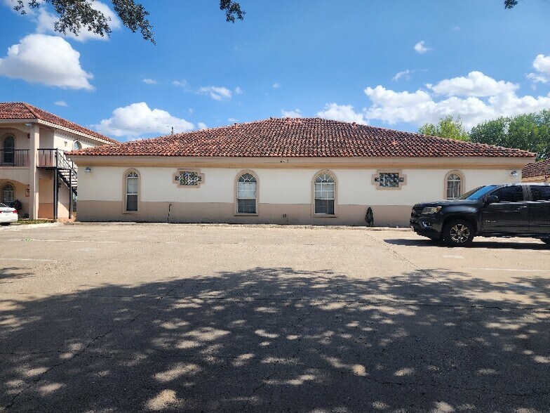 Primary Photo - 607 Buena Vista Dr
