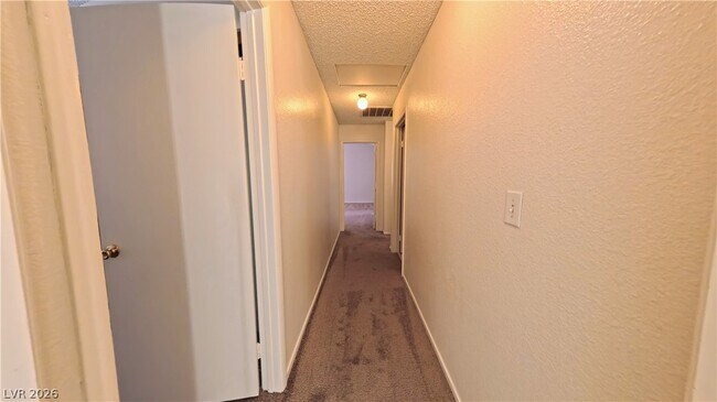 Building Photo - 9640 Swan Bay Dr