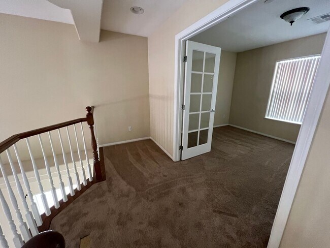 Building Photo - OVER 4000 SQ. FT. EXECUTIVE HOME IN GATED ...