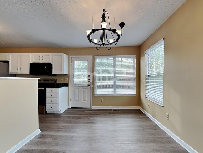 Building Photo - 6493 Lorinda Dr