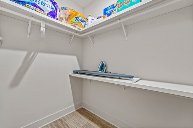 Building Photo - 617 N 12th St