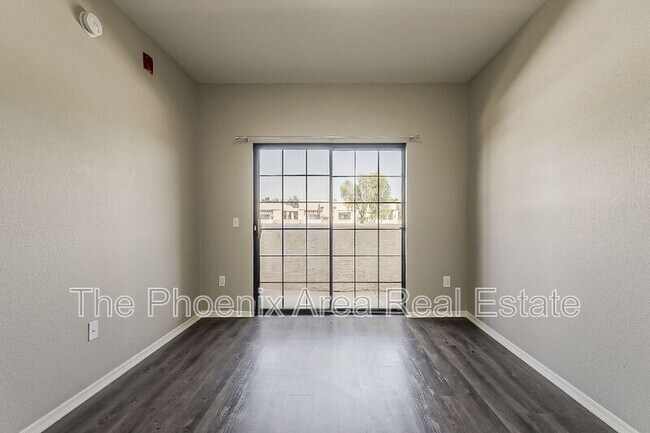 Building Photo - 3434 E Baseline Rd