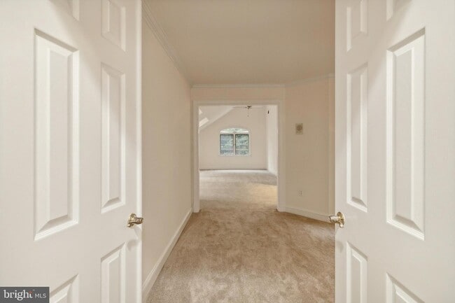 Building Photo - 2527 Hunter Mill Rd