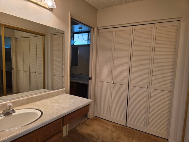 Building Photo - 6336 Stone Bridge Rd