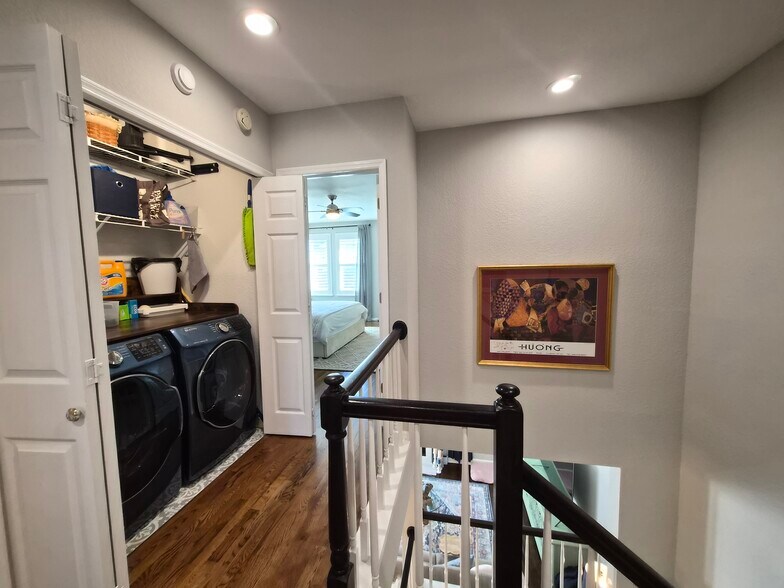 Building Photo - 2311 W Morrison Ave