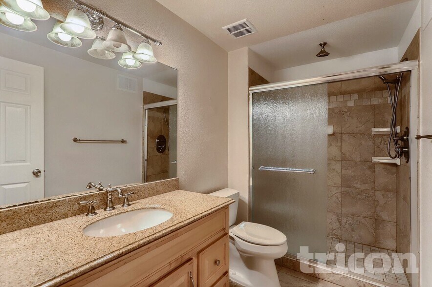 Building Photo - 644 Blue Azurite Ave