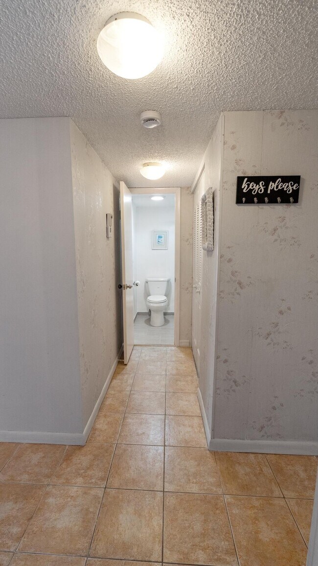 Building Photo - 5890 NW 64th Ave