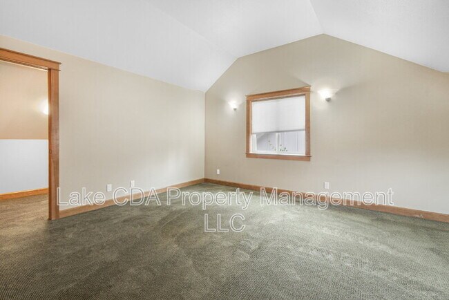 Building Photo - 3270 N Waterwood Ln
