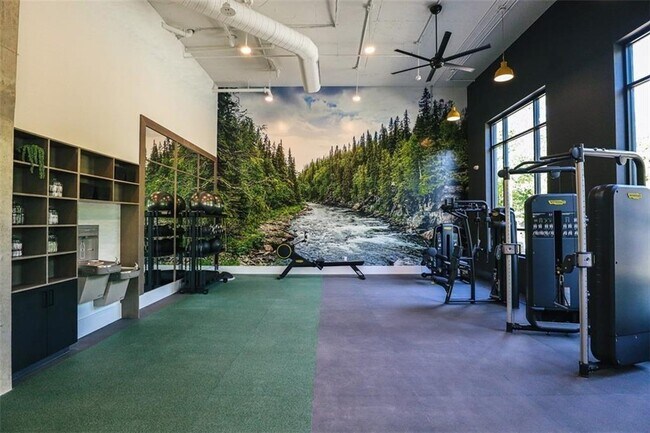 Building Photo - 1330 Fairmont Ave NW