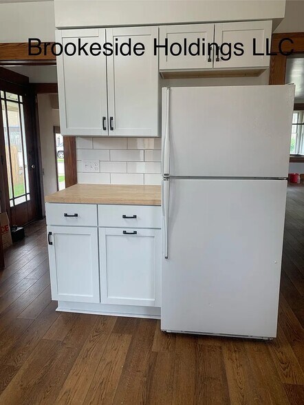 Kitchen - 33 Washington St