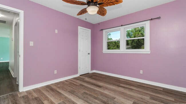 Building Photo - 4070 Long Line Ln