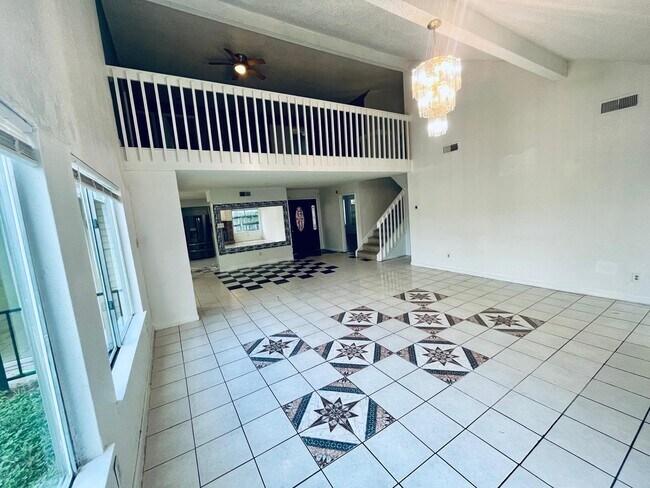 Building Photo - 12915 Ashford Knoll Dr