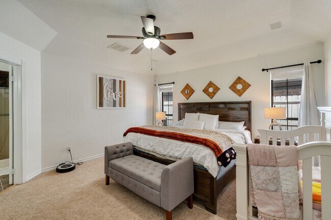 Building Photo - Beautiful 3-Bedroom home!