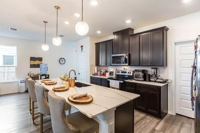 Building Photo - 1133 Aronia Ln