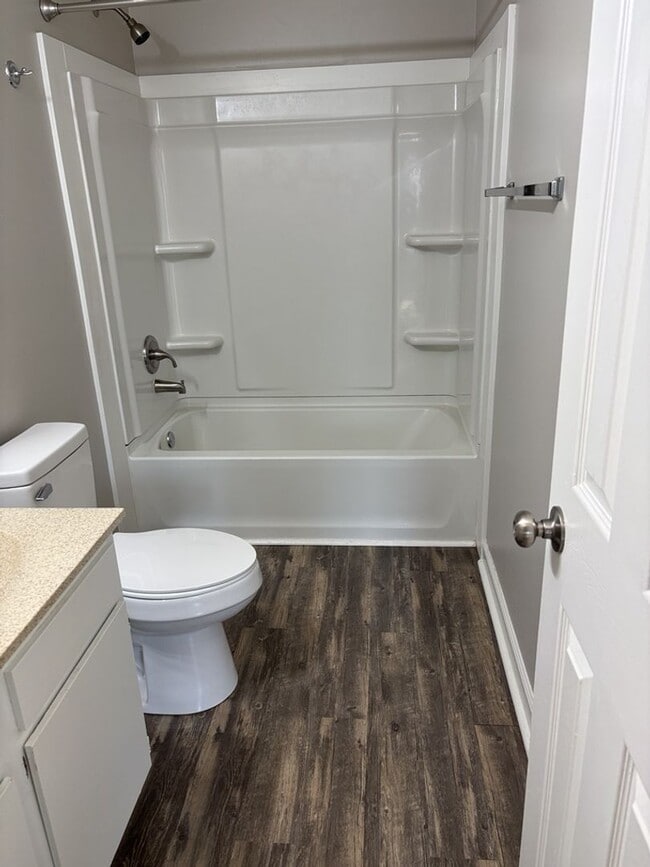 Building Photo - Beautiful Two-Story Home in Cayce