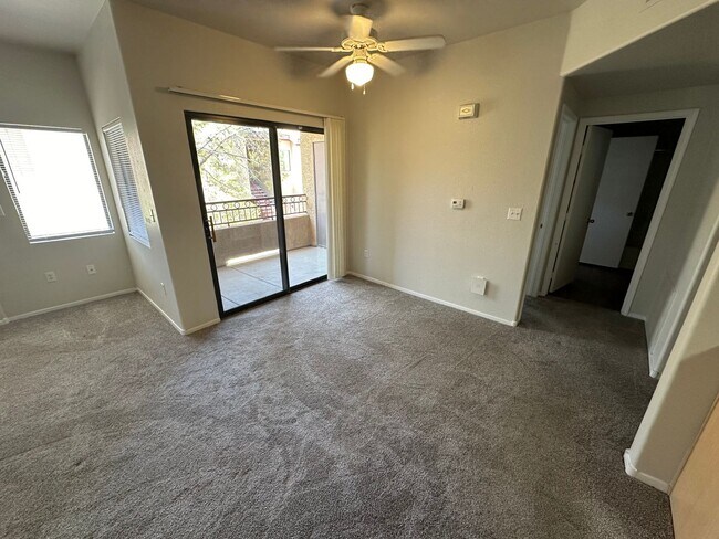 Building Photo - CUTE UPSTAIRS CONDO UNIT , LOCATED IN A GATED COMMUNITY 2 BEDROOM / 2 FULL BATH