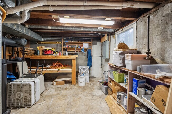 Building Photo - 3926 SE 74th Ave