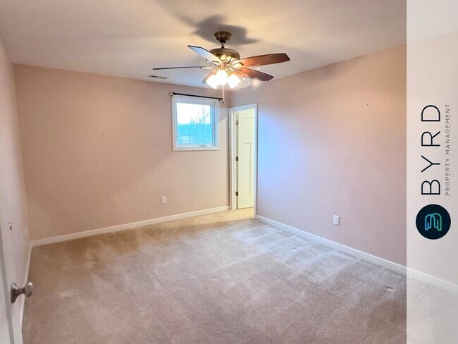 Building Photo - 7619 Ladybells Pl