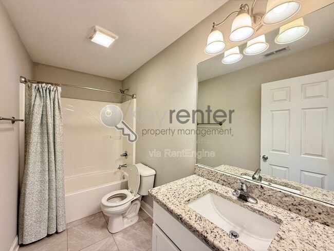 Building Photo - 2214 E 14th St