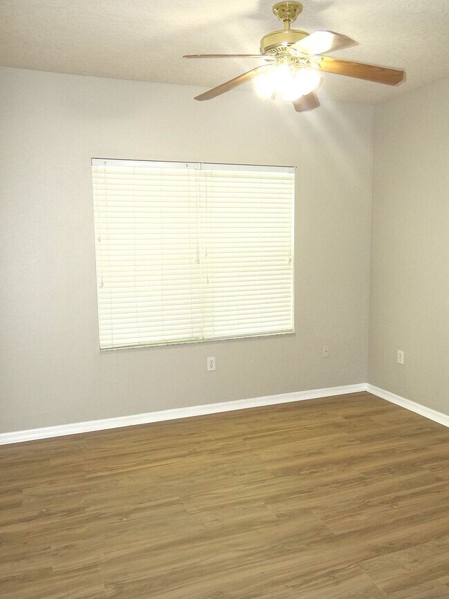 Building Photo - 11112 Wildcat Dr