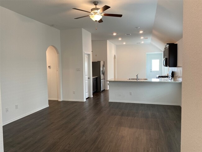 Building Photo - 25918 Steele Flower Dr