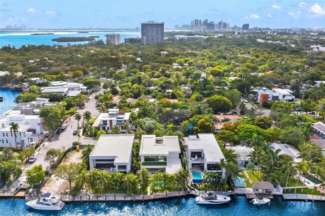 Building Photo - 773 NE 77th Terrace