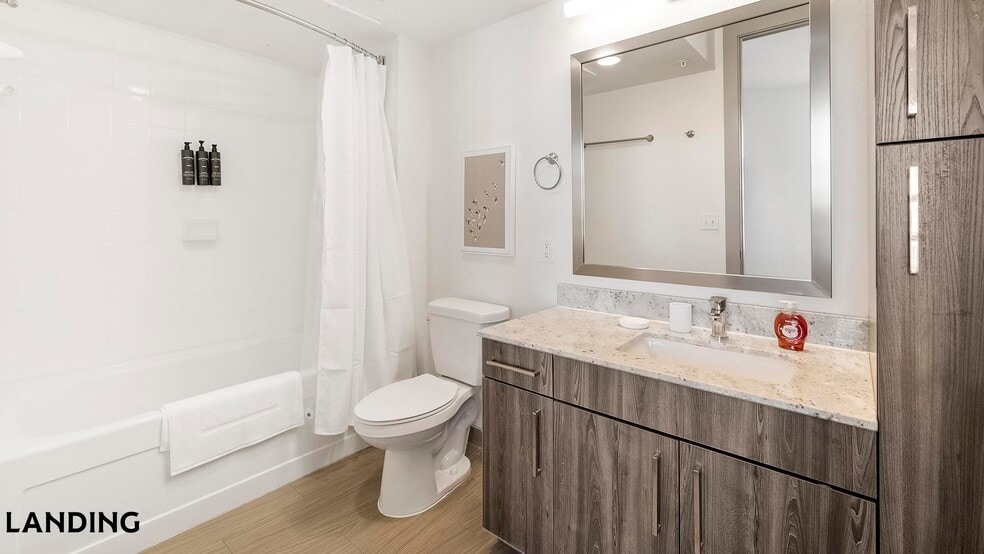 Building Photo - 101 S Center St