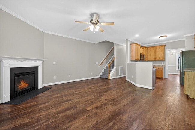 Building Photo - 770 Parkside Townes Ct