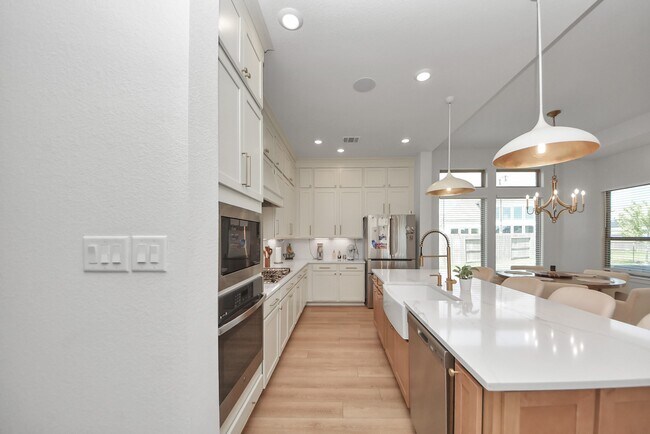 Building Photo - 2995 Tantara Dr
