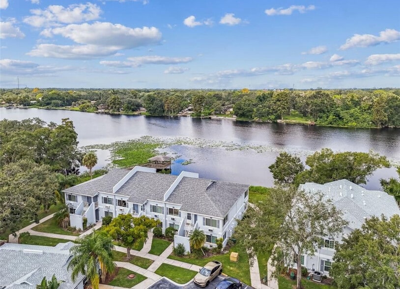 Building Photo - 4134 Dolphin Dr