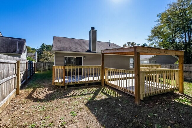 Building Photo - 11412 Northwoods Forest Dr