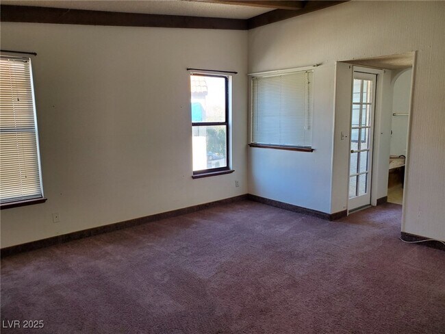 Building Photo - 6125 W Oakey Blvd