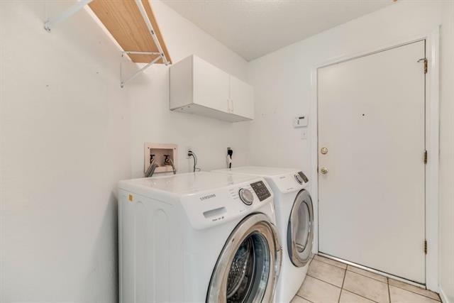 Building Photo - 2031 Lansdown Dr