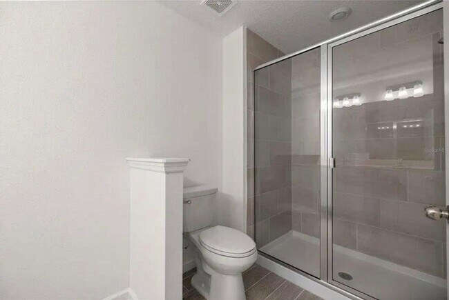 Building Photo - 3600 SE 37th Ct