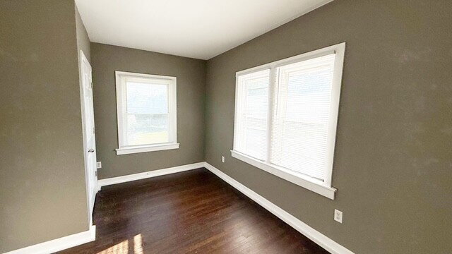 Building Photo - SOUTH BROAD RIPPLE 3BEDROOM  HALF DUPLEX AVAILABLE NOW!