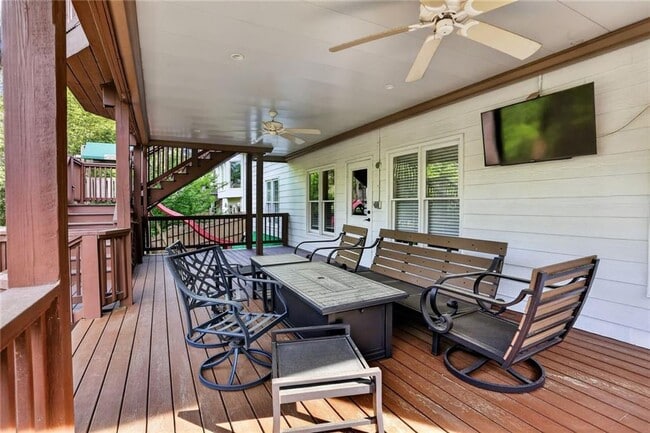 Building Photo - 2502 Regency Lake Dr