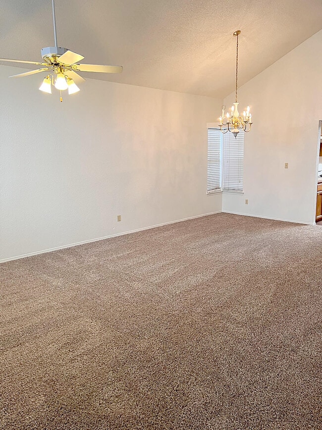 Building Photo - 7125 Tierra Taos Dr