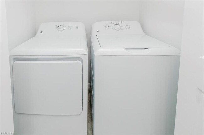 Building Photo - 6058 National Blvd