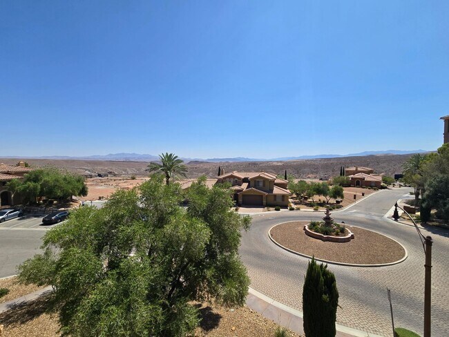 Building Photo - An Amazing Furnished 3 Bedroom Condo at Lake Las Vegas