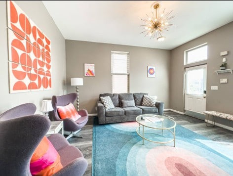 Primary Photo - 805 Scott St